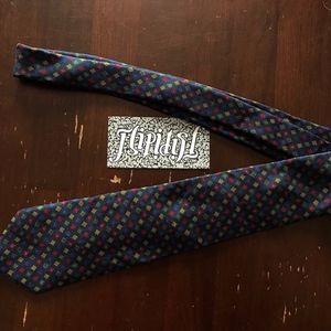 NEMAN MARCUS NECK TIE SILK DIAMOND PRINT PATTERN